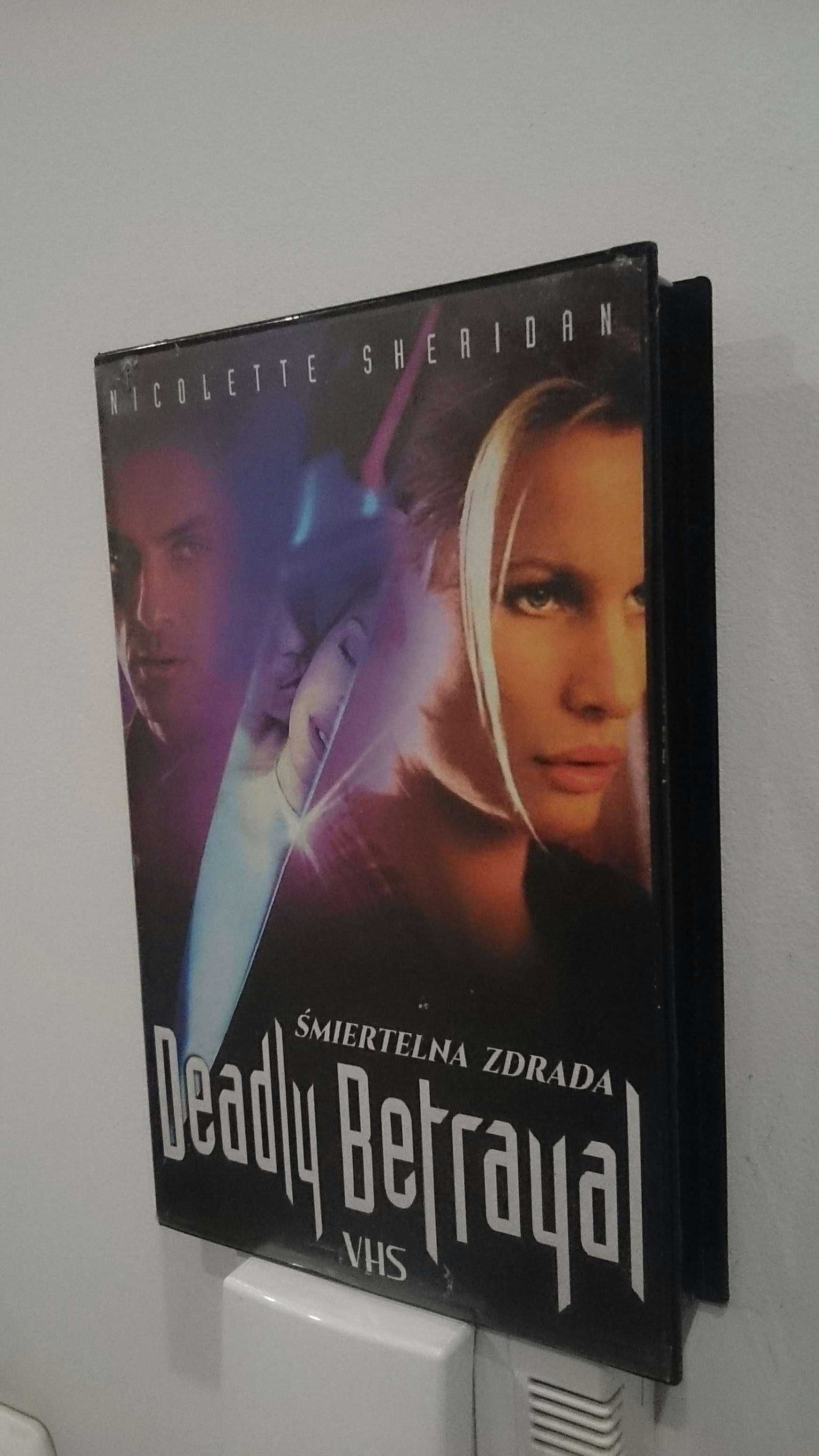 na śniegu, spasms ŚMIERTELNA ZDRADA śmiertelne zawody HORROR VHS FILMY
