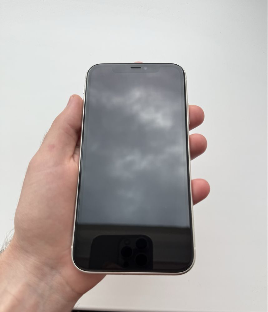 iPhone 11 64Gb White