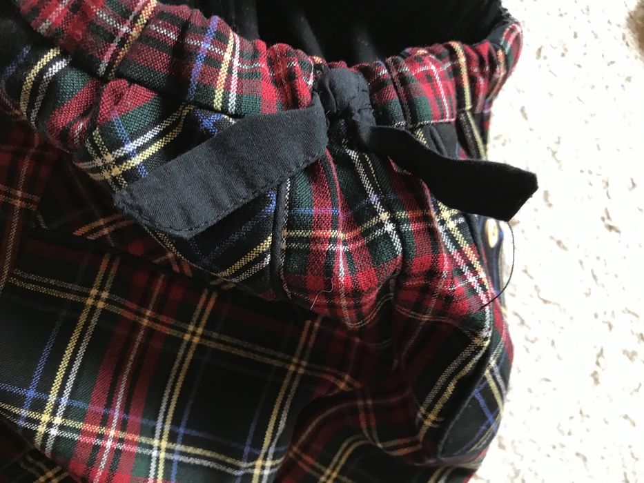 Spodenki w kratę z elastenem rozciągliwe, wygodne