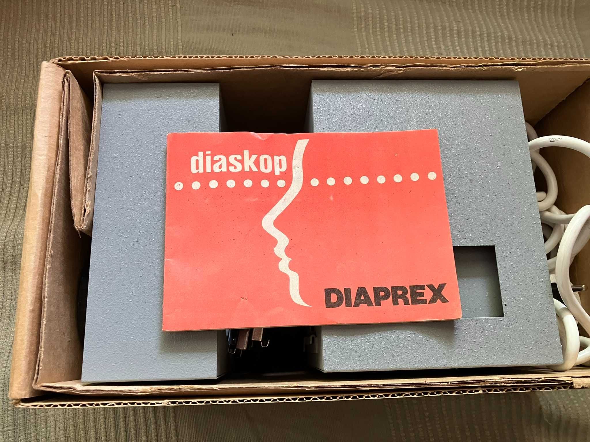 Zabytek z PRL, rzutnik diaskop DIAPREX B-10, nie używany, rocznik 1978