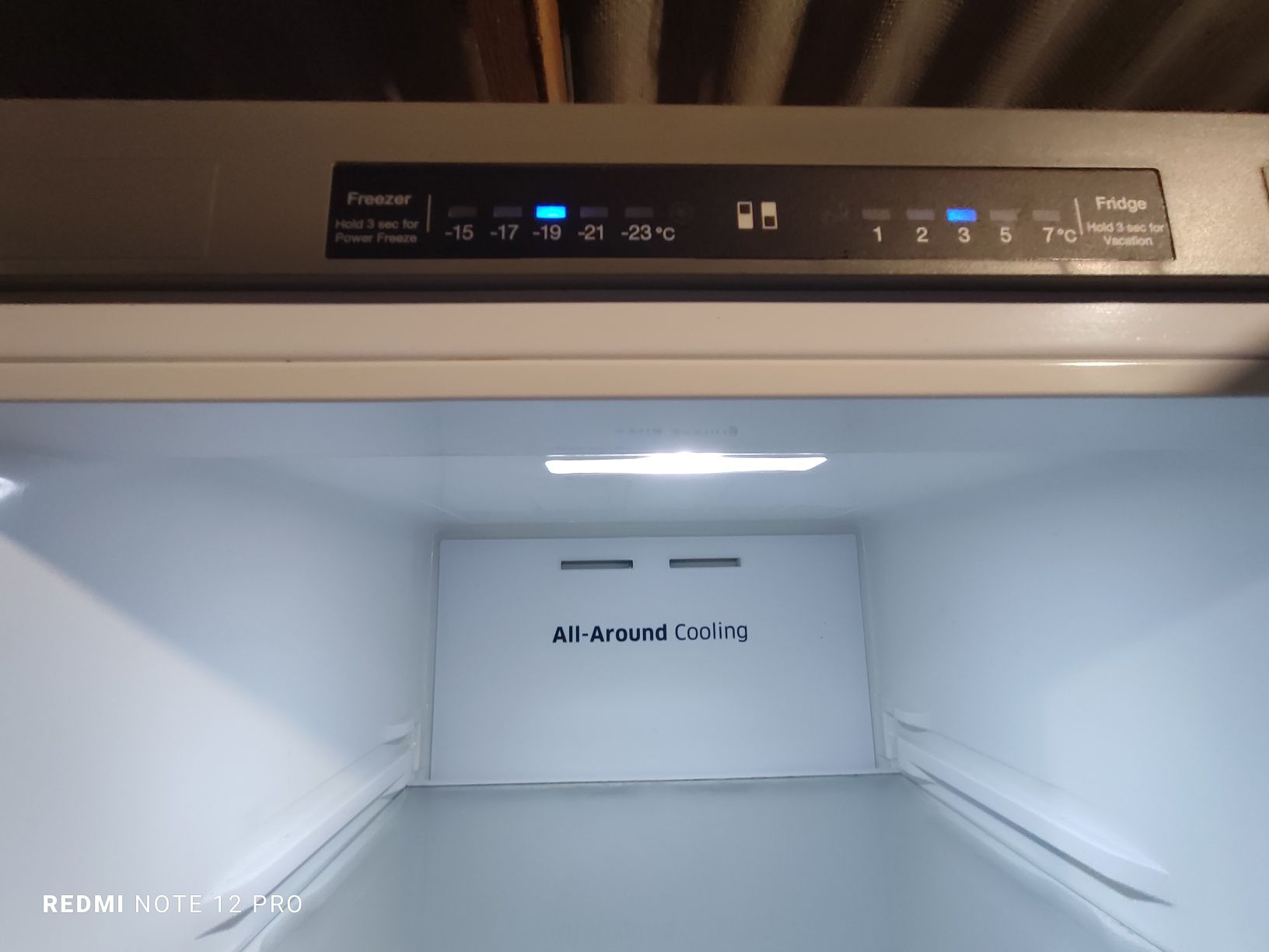 холодильник Samsung No Frost 200 см в гарному робочому стані