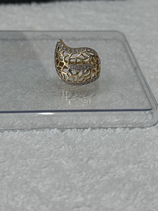 Złoty pierścionek 585, 7.52 g, rozmiar 6, ażurowy zdobiony