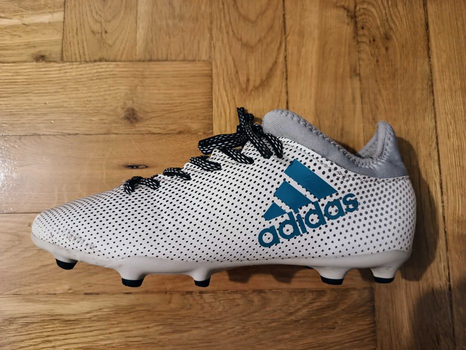 Korki Adidas dla chłopca, rozmiar 36 2/3