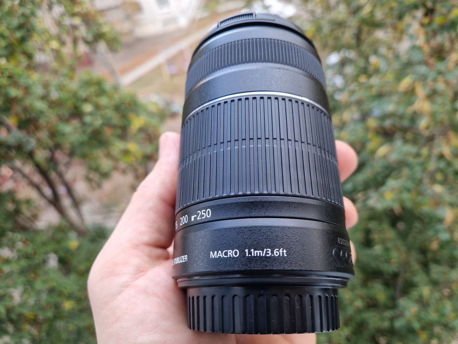 Canon ef-s 55-250mm f/4-5.6 is ii
