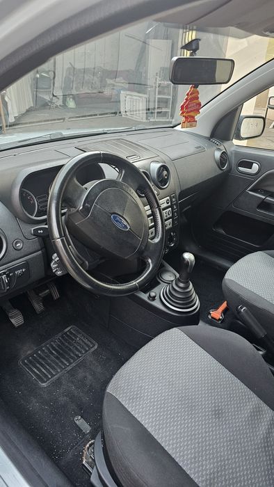 Ford Fusion + 1.6 16V