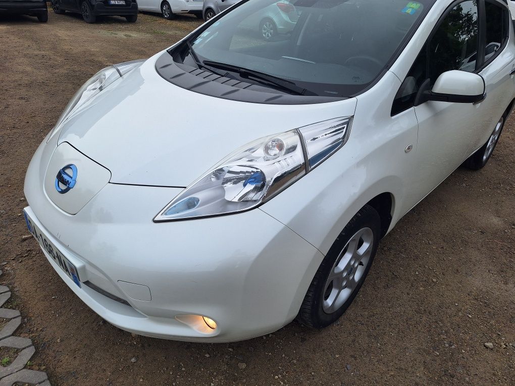 Nissan Leaf Acenta / pompa ciepła/ kamera / SOH 72% / zasięg 100km