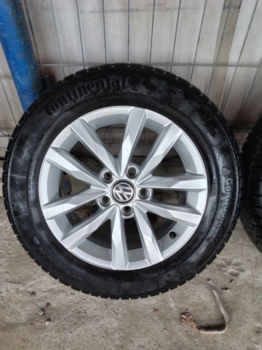 Całe koła zimowe VW r16 205/60 Continental
