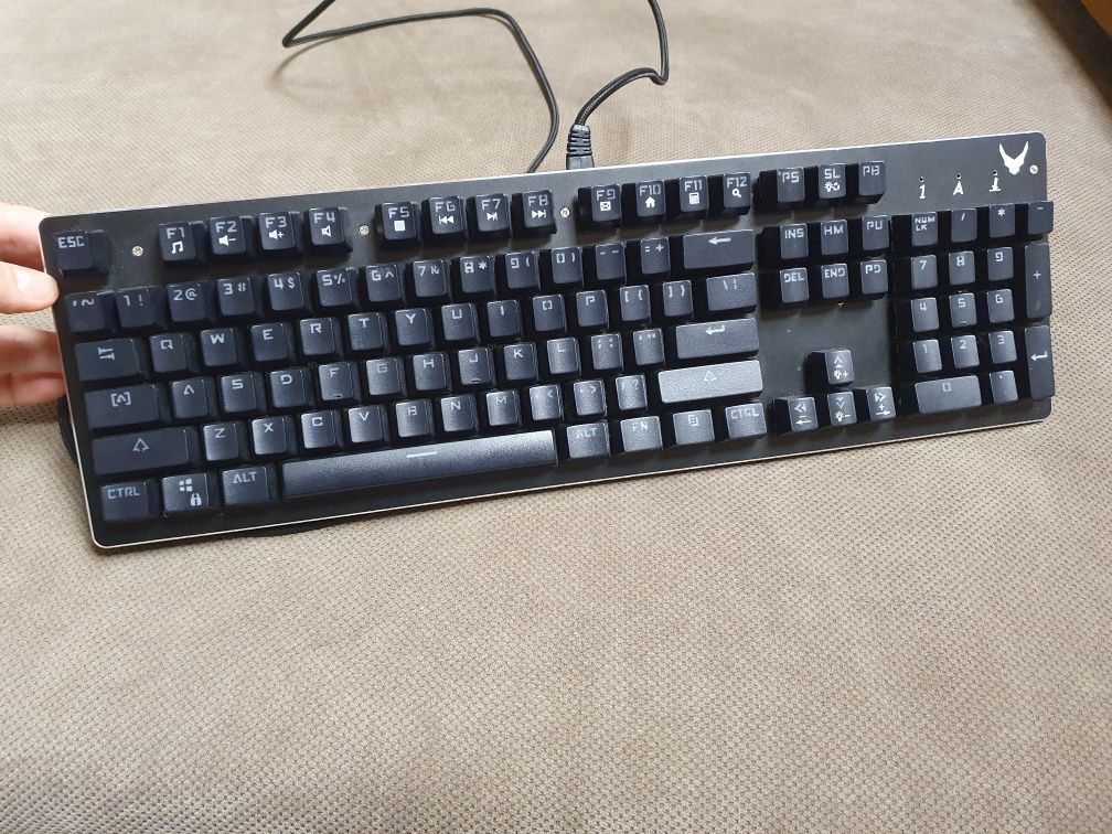Klawiatura Mechaniczna VARR VMK3BK11 podświetlenie RGB USB
