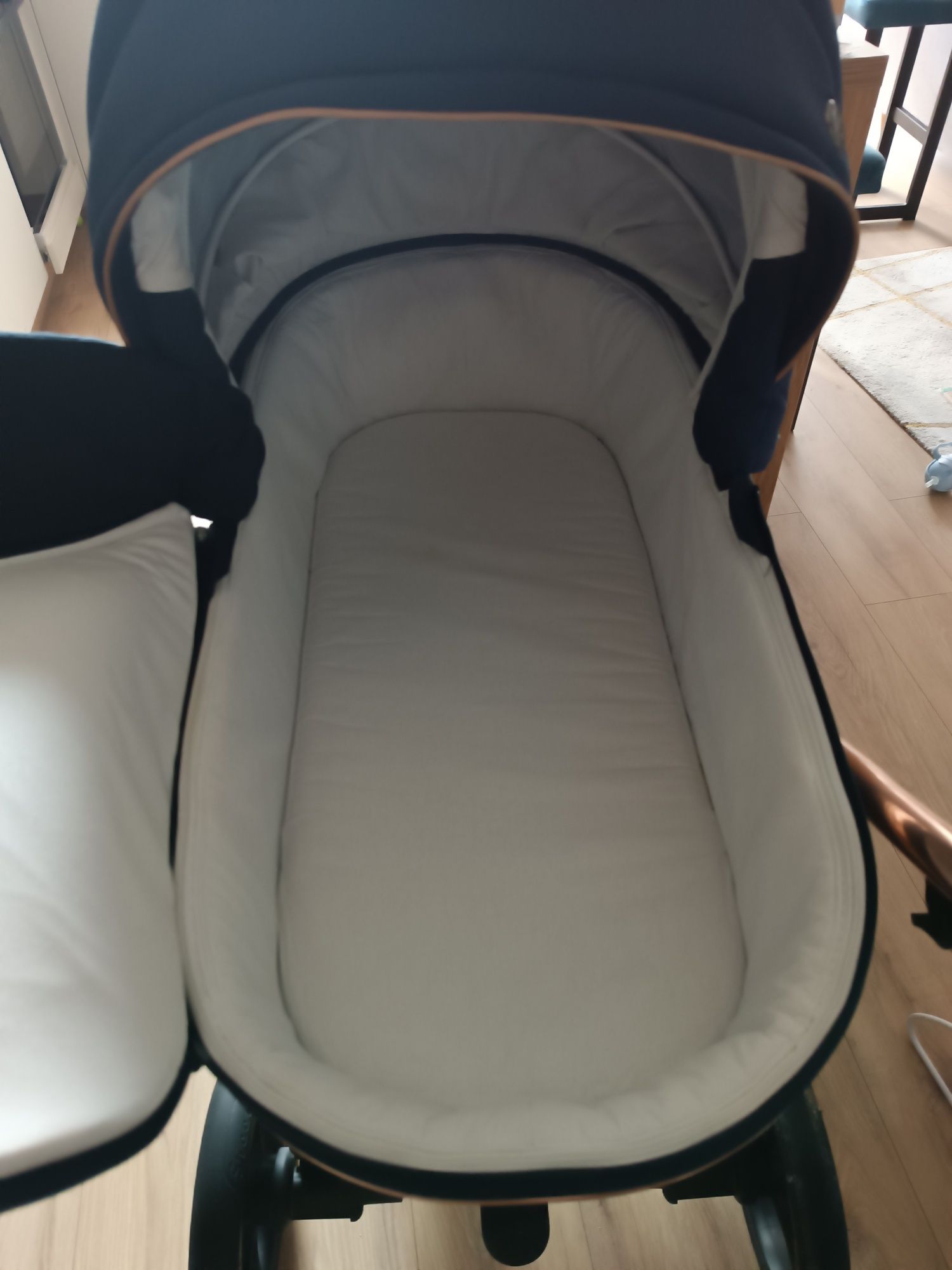 Wózek Bebetto Bresso premium 2 w 1, gondola plus spacerówka