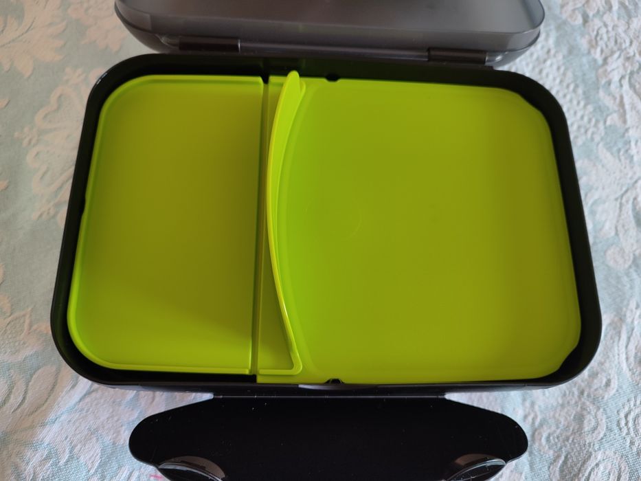 Caixa lancheira Tupperware novo
