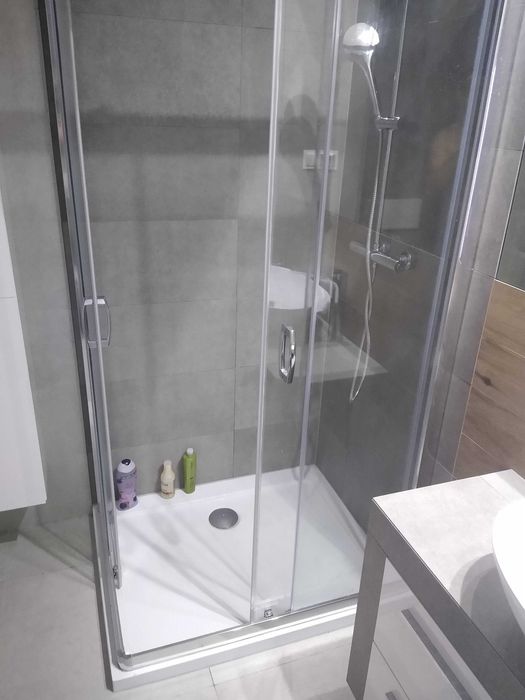 Mieszkanie do wynajęcia : 52m2, 2 pokoje, balkon, garaż, ul. Mała Góra