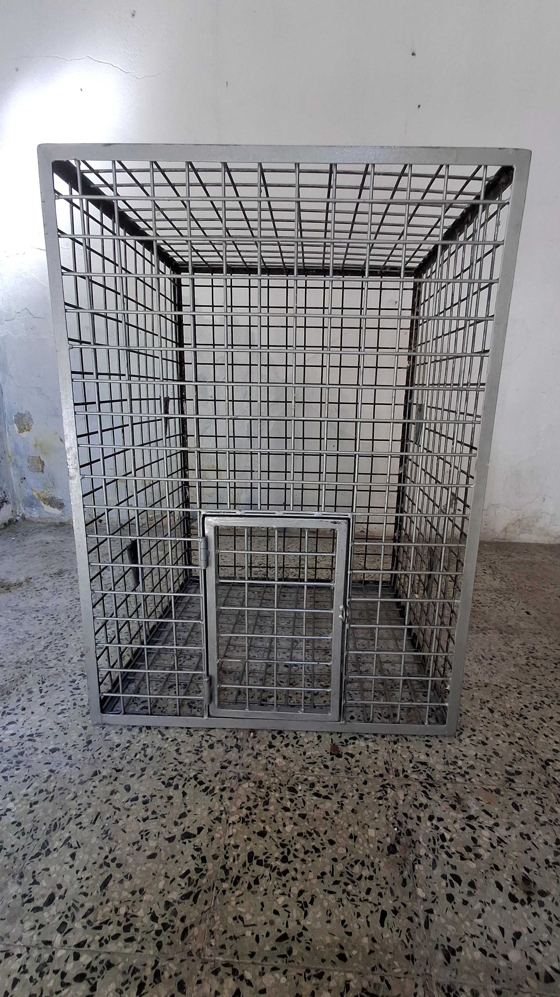 Vendo gaiola para aves de medio e grande porte