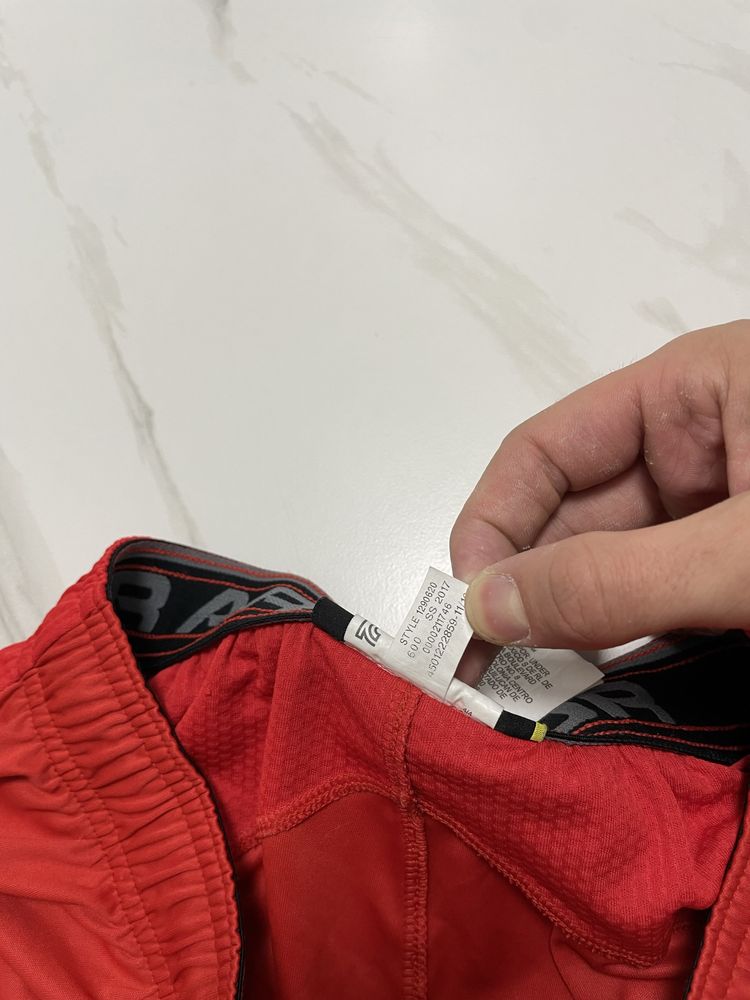 Чоловічі шорти L under armour оригінал