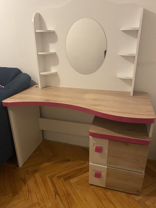 Biurko z toaletka