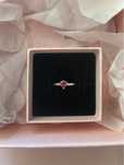 Anel Pandora “Sparkling Red Heart”