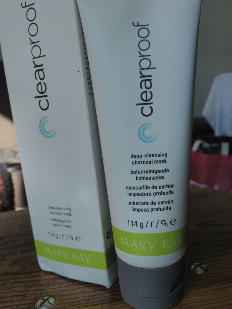 Máscara facial de carvão mary kay