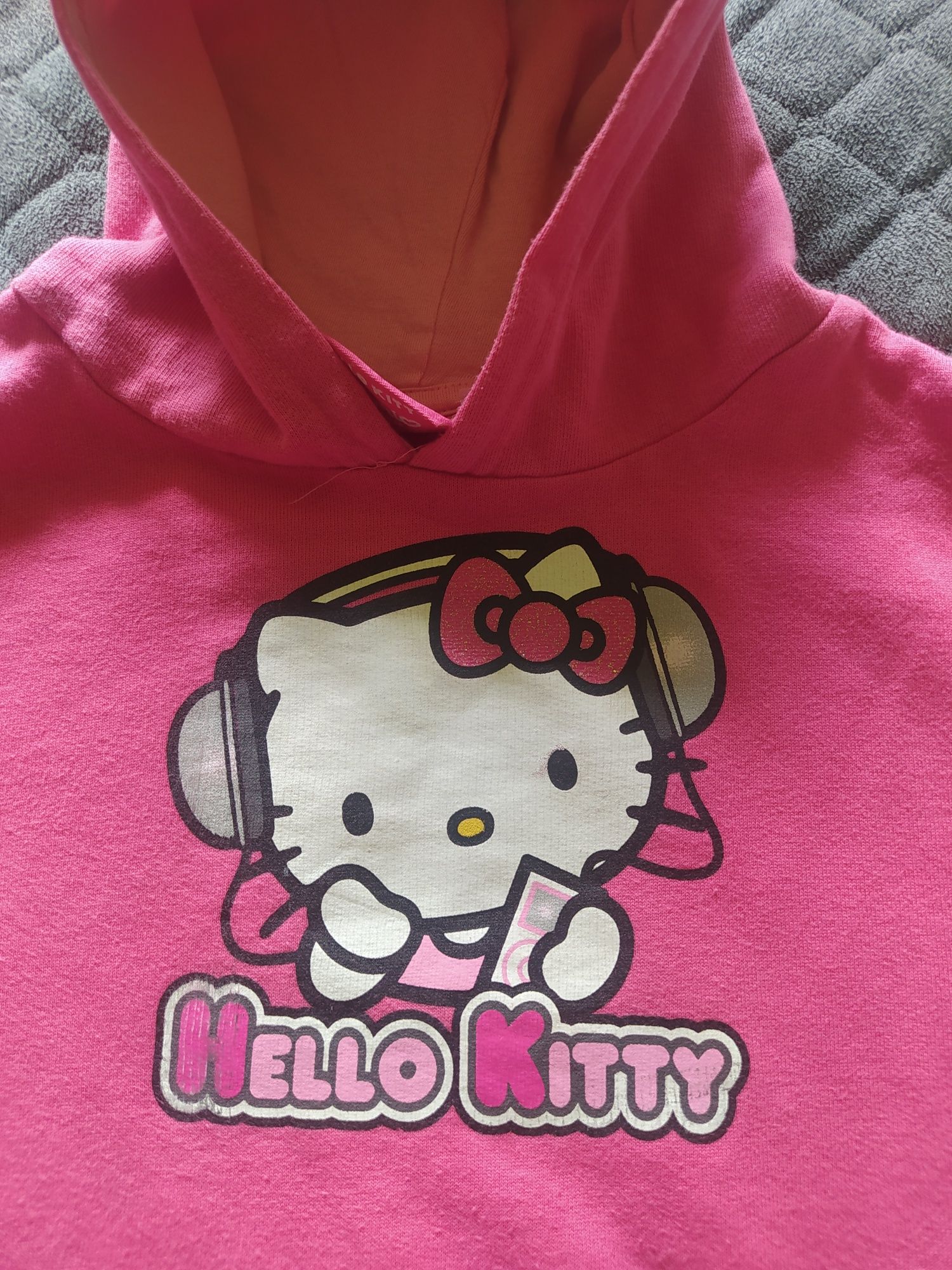 Nowa bluza Hallo Kitty 122/128