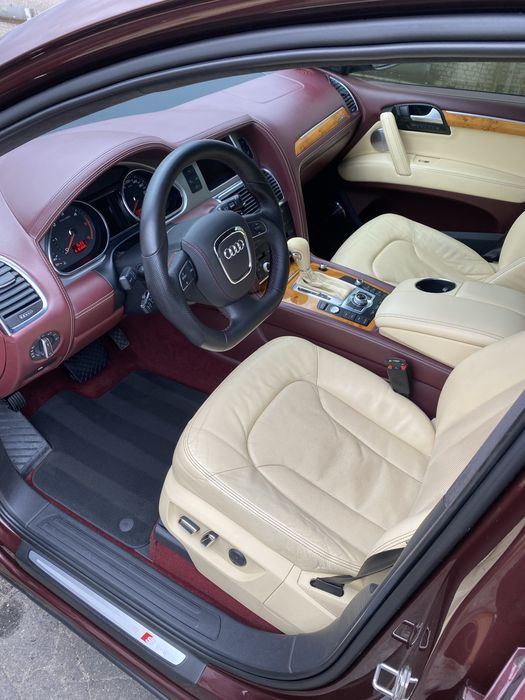 Хімчистка салону (хімчищення, прибирання інтерʼєру)