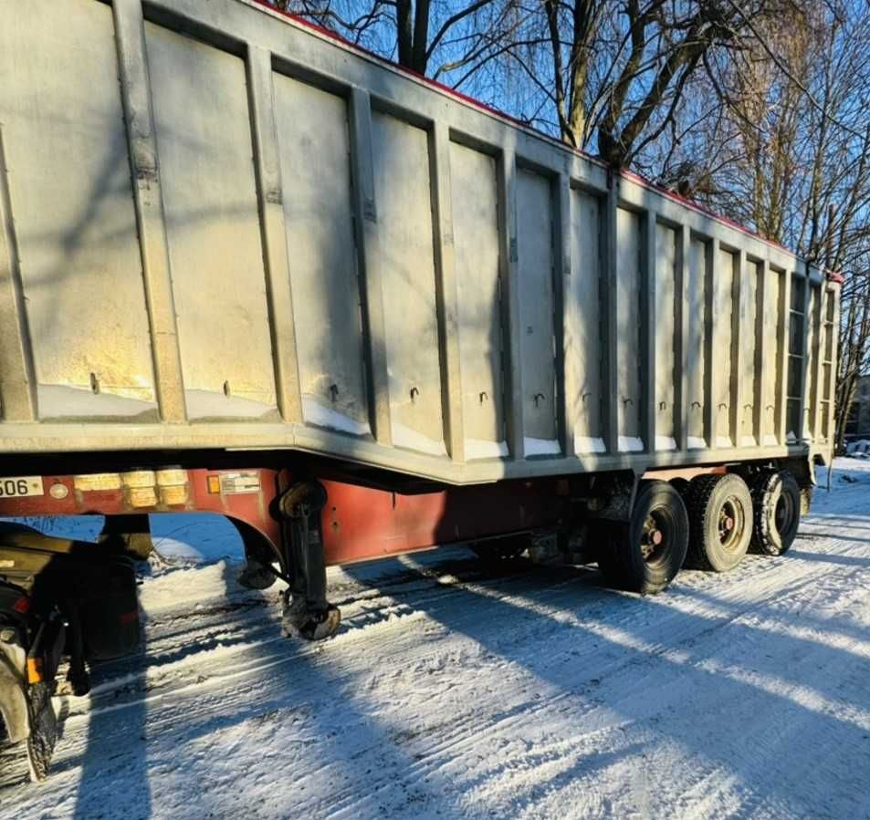 Напівпричіп самоскид Fruehauf DJD TA3 зерновоз 50м3 з Європи