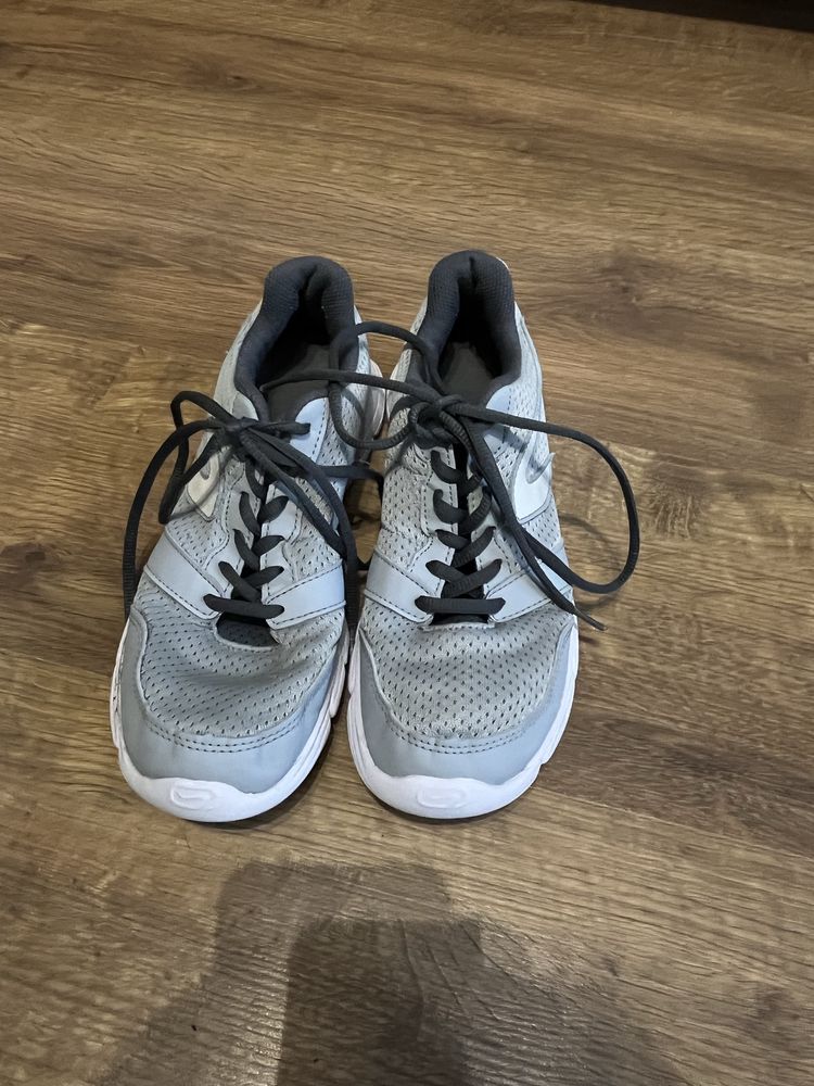 Buty do biegania marki kalenji