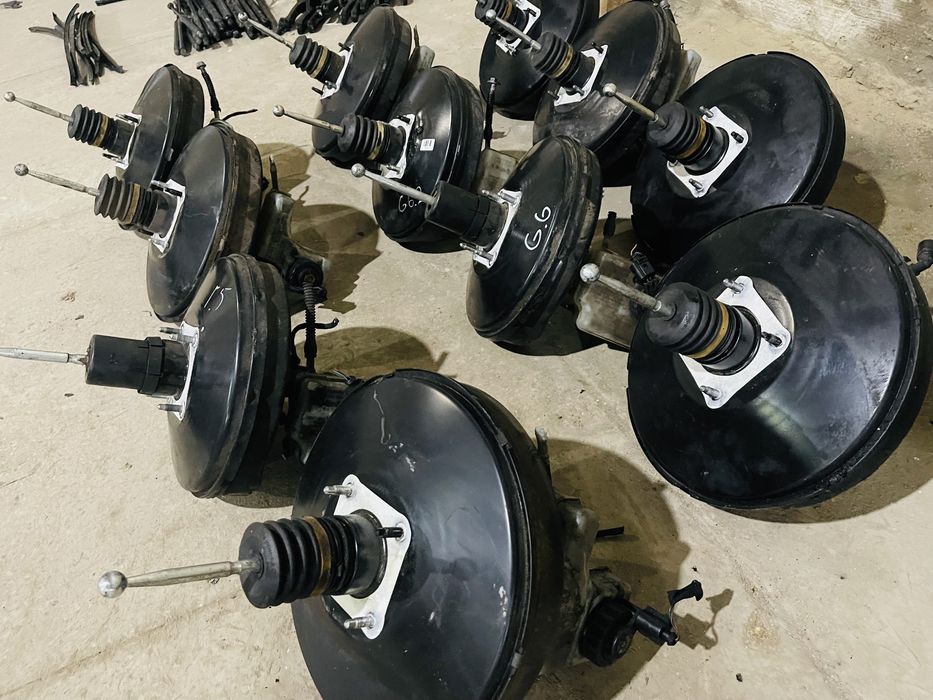 Вакуумний усилитель пассат Б6 Тормозной вакуум Passat B6 caddy 3