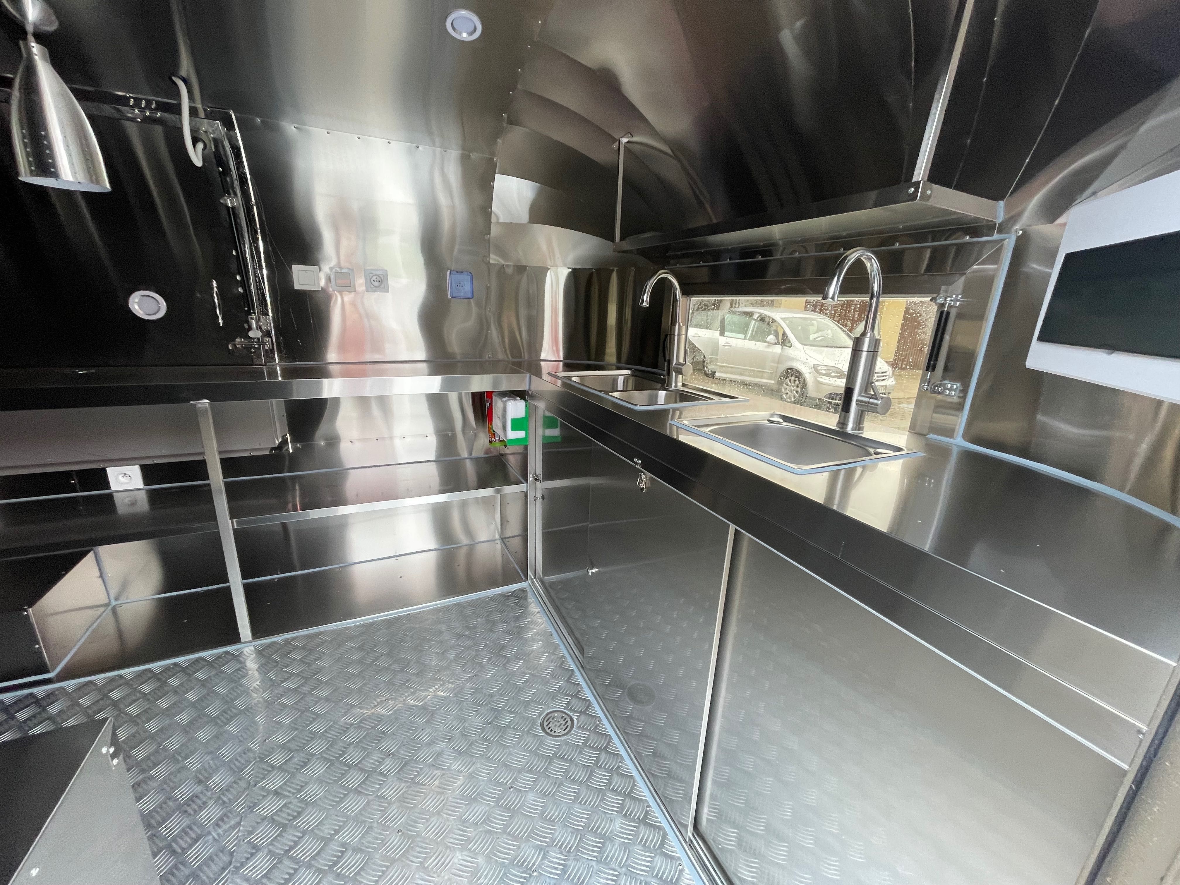 Nowa Przyczepa gastronomiczna SHINE Summer 6,5m Food Truck foodtruck
