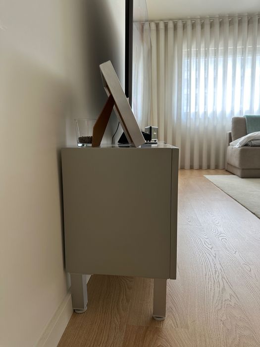 Móvel Suspenso/ ou com pés