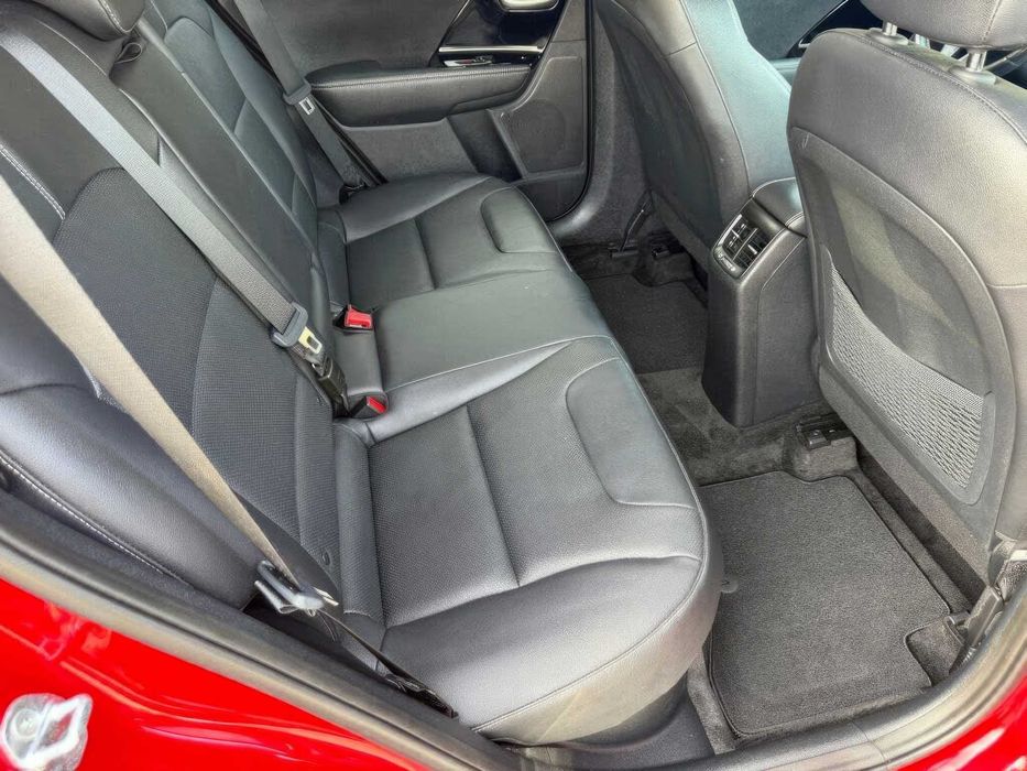 Kia Niro EX Premium      2022