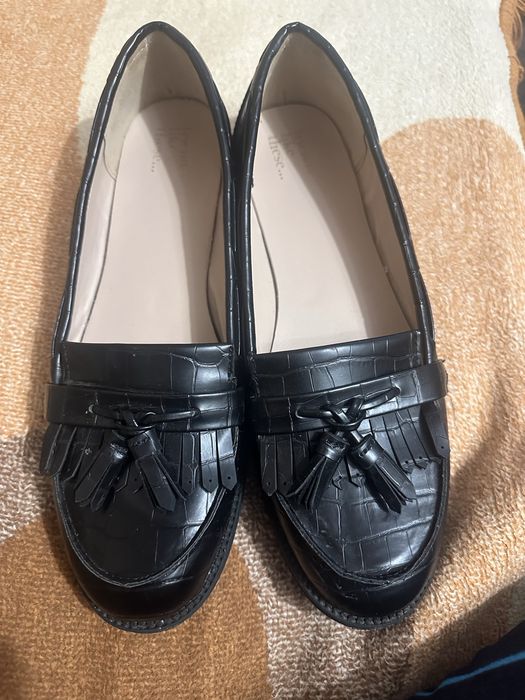 Угги-сапожки натуральні.Нові лофери