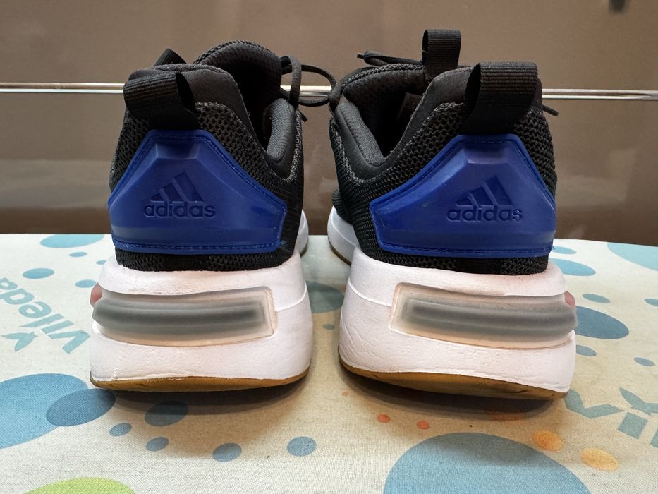 Buty adidas Racer TR23