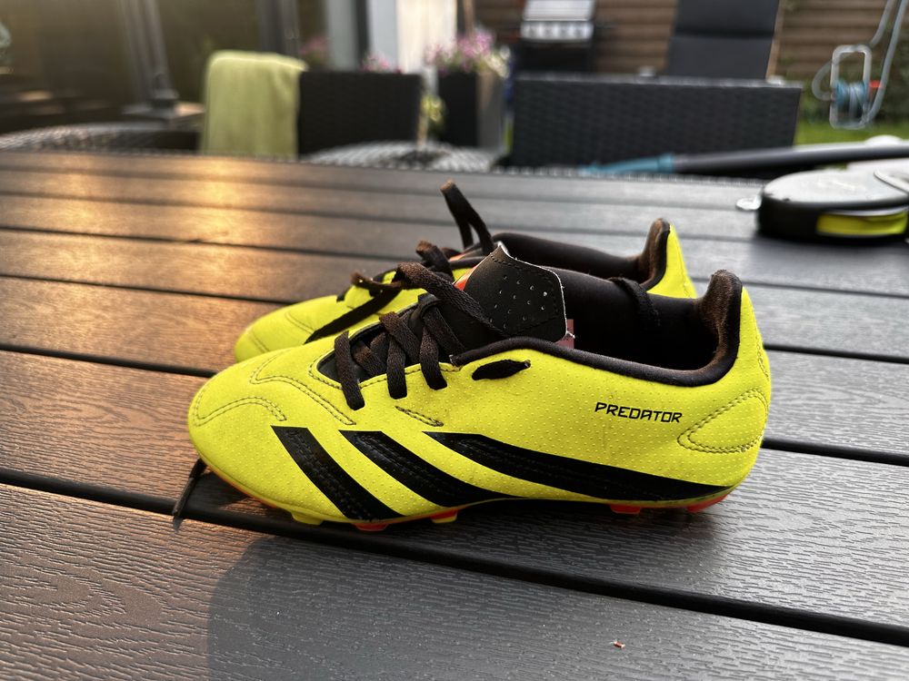 Buty do gry w piłkę adidas predator rozm.33
