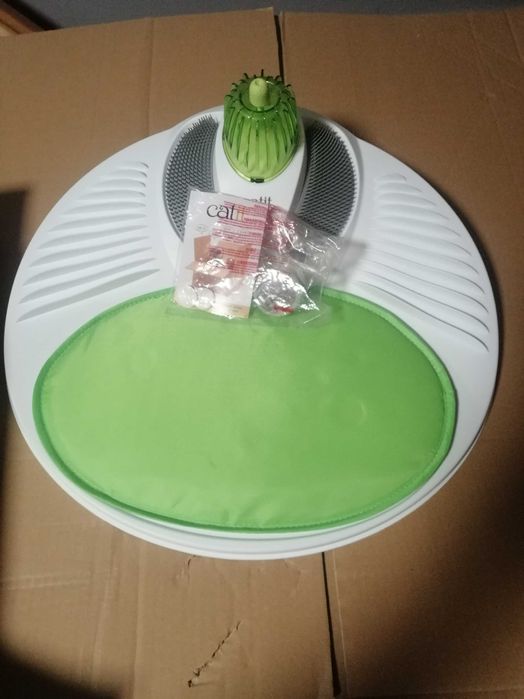 Legowisko dla kota z MASAŻEREM CATIT WELLNESS CENter, 47 X 51.5 X 11.5