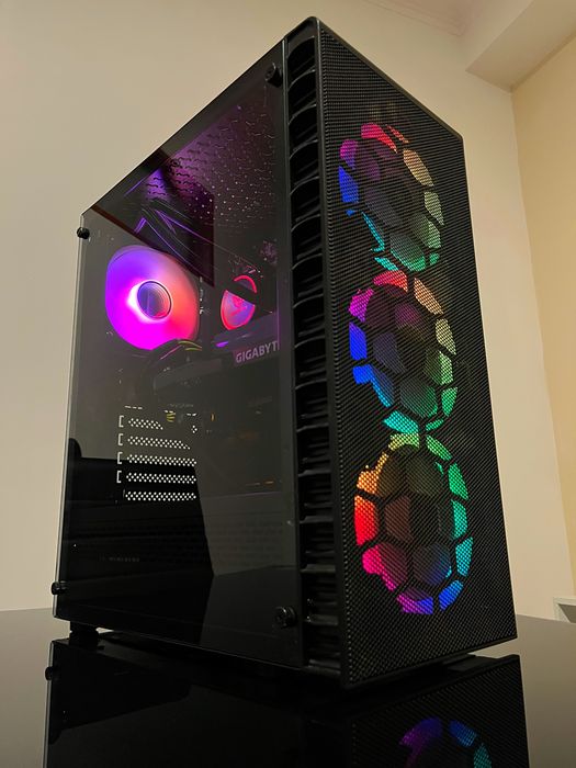 PC Gaming (Ryzen 5 3600 RX 6600)