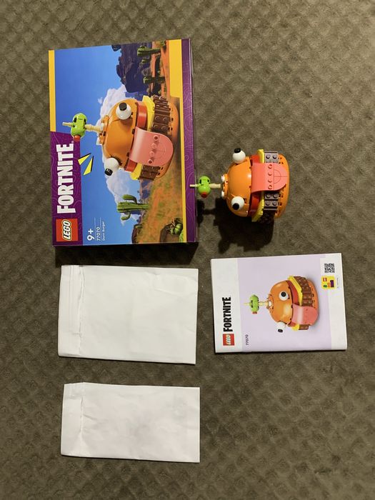 LEGO fortnite бургер