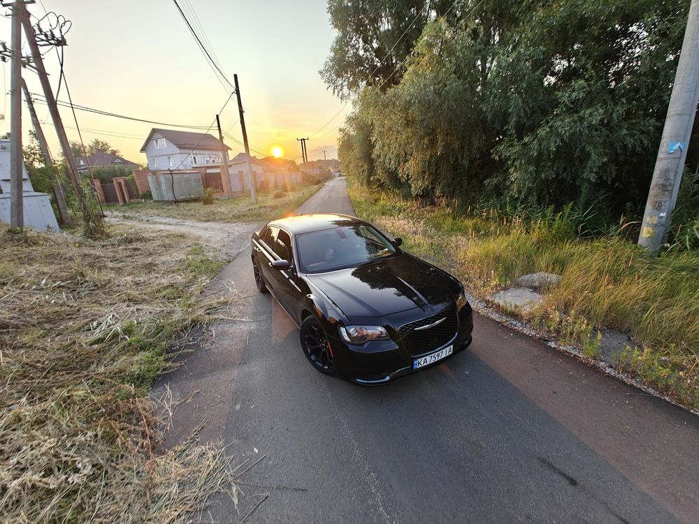 Chrysler 300c 2019