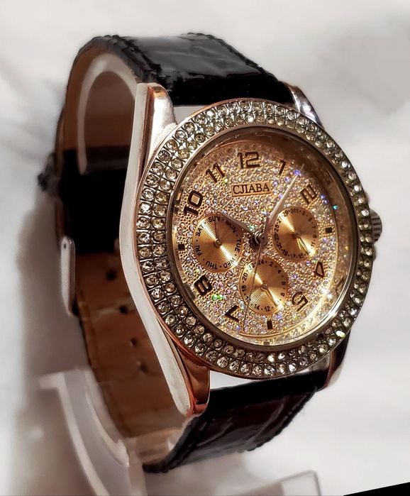 Часы Слава с камнями циферблат механизм с АПЗ марка ссср