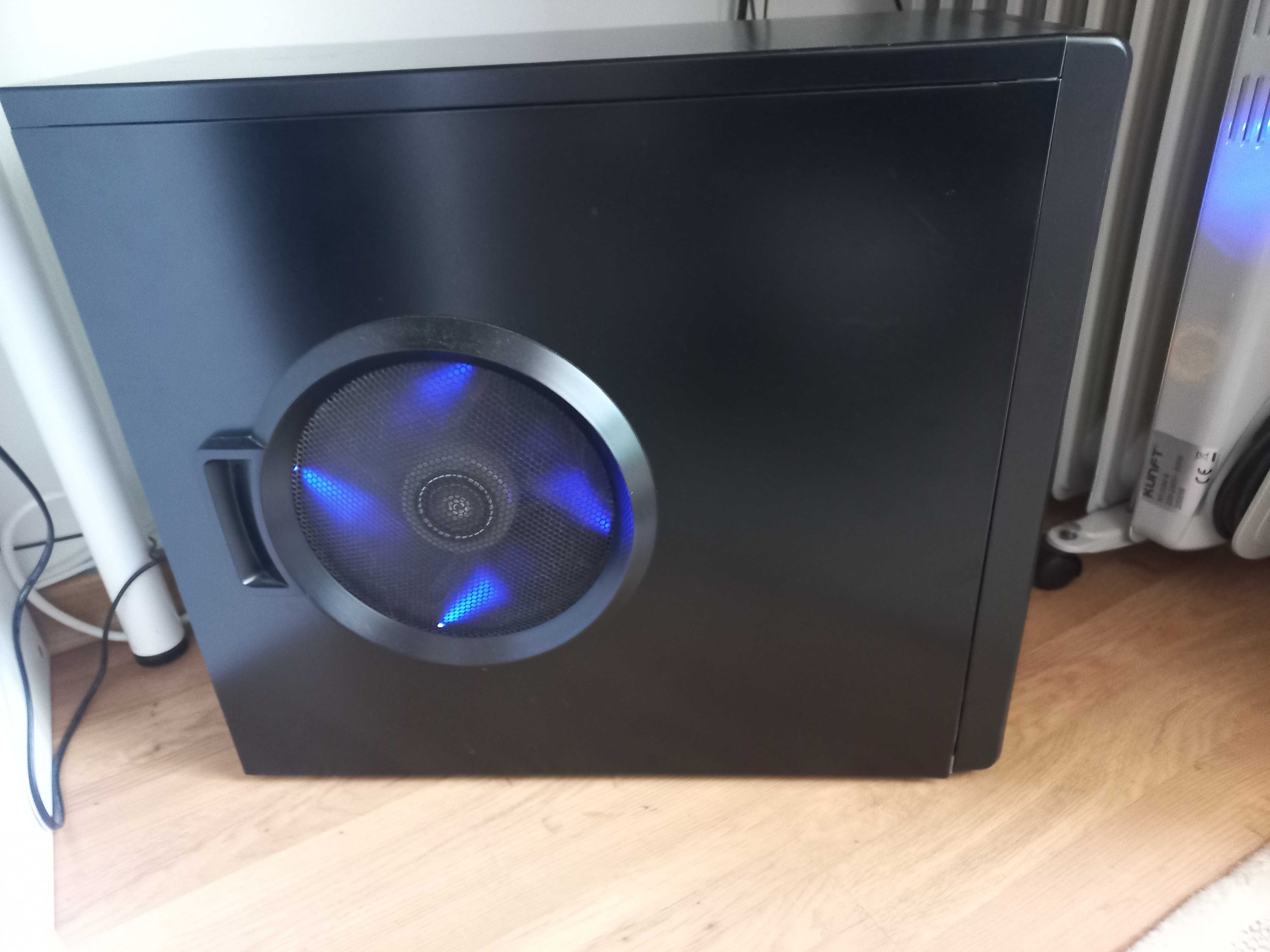 PC com windows 10, 8 GB Ram 2tb disco HD