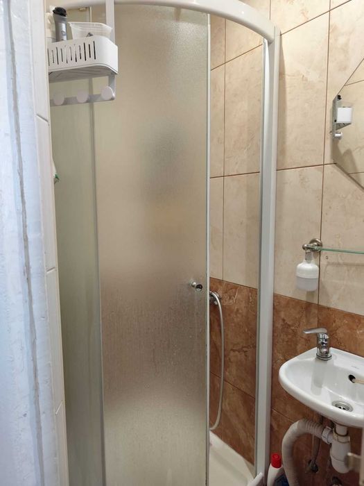 Продам гостинку 29м.кв.,метро Деміївська   48000$