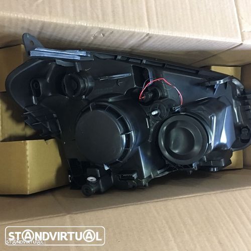 Farol Nissan Qashqai modelo: 2010 até 2014 novo