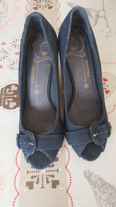 Sapatos de Senhora e Botas