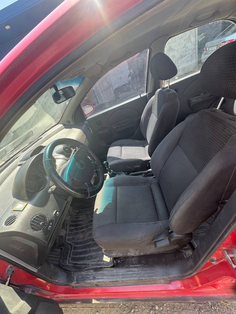 Chevrolet Aveo T200 в хорошем состоянии