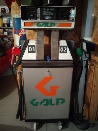 Bomba de gasolina GALP.