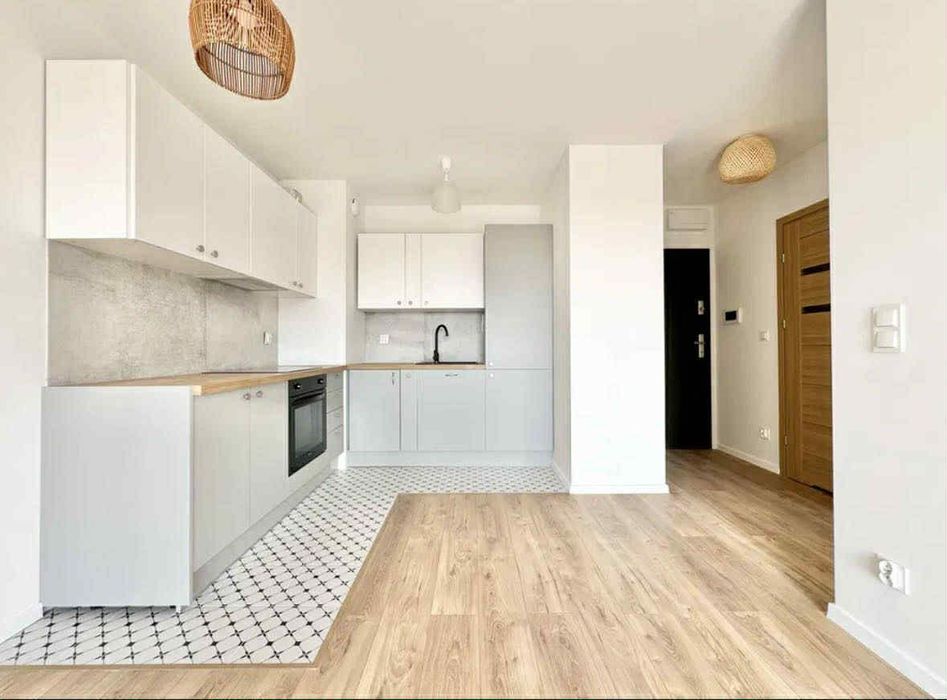 Poznań, ul. Dmowskiego 101 – 2 pokoje, 40 m², duży balkon oraz garaż.
