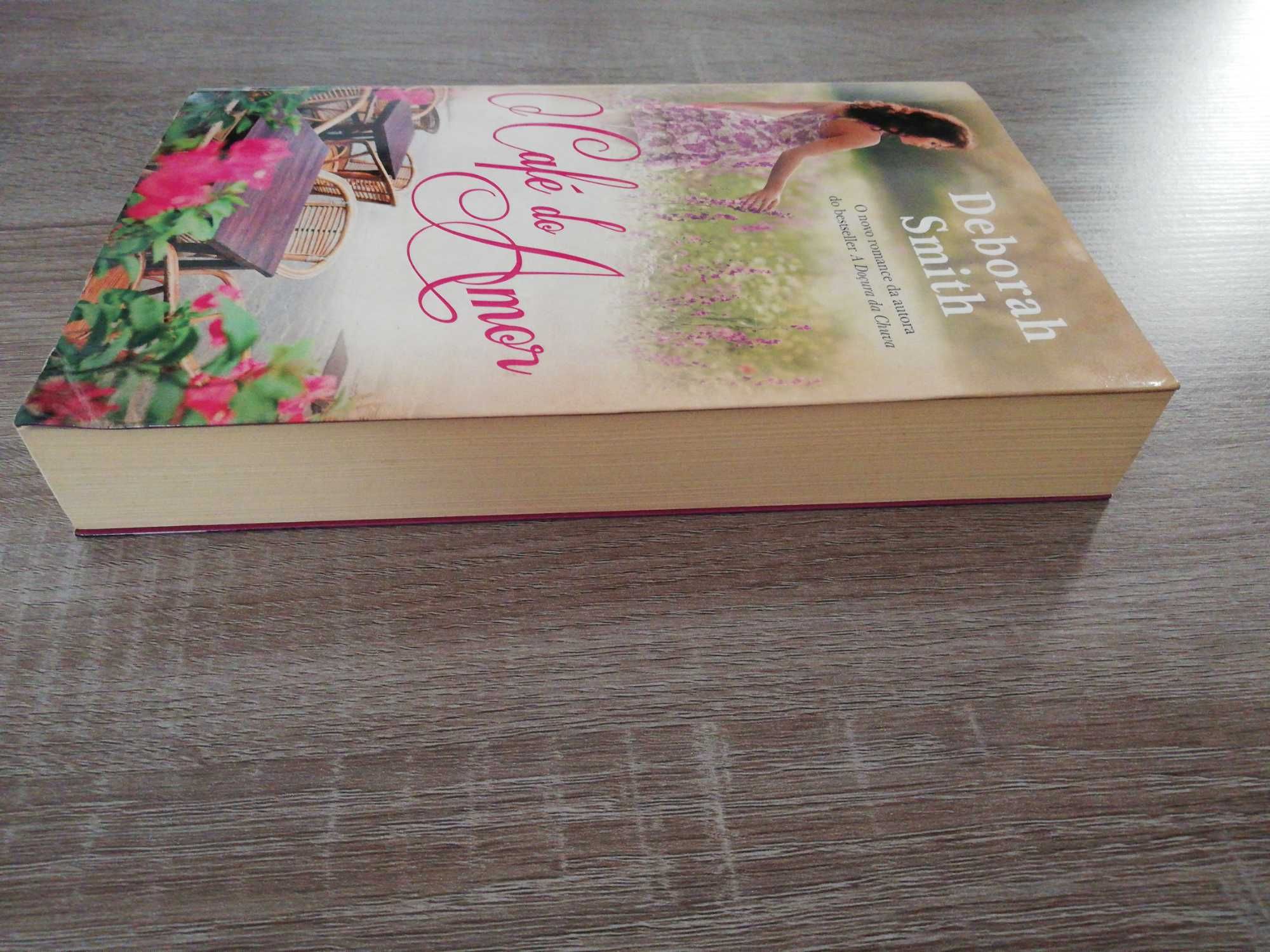 Livro "O café do Amor" de Deborah Smith