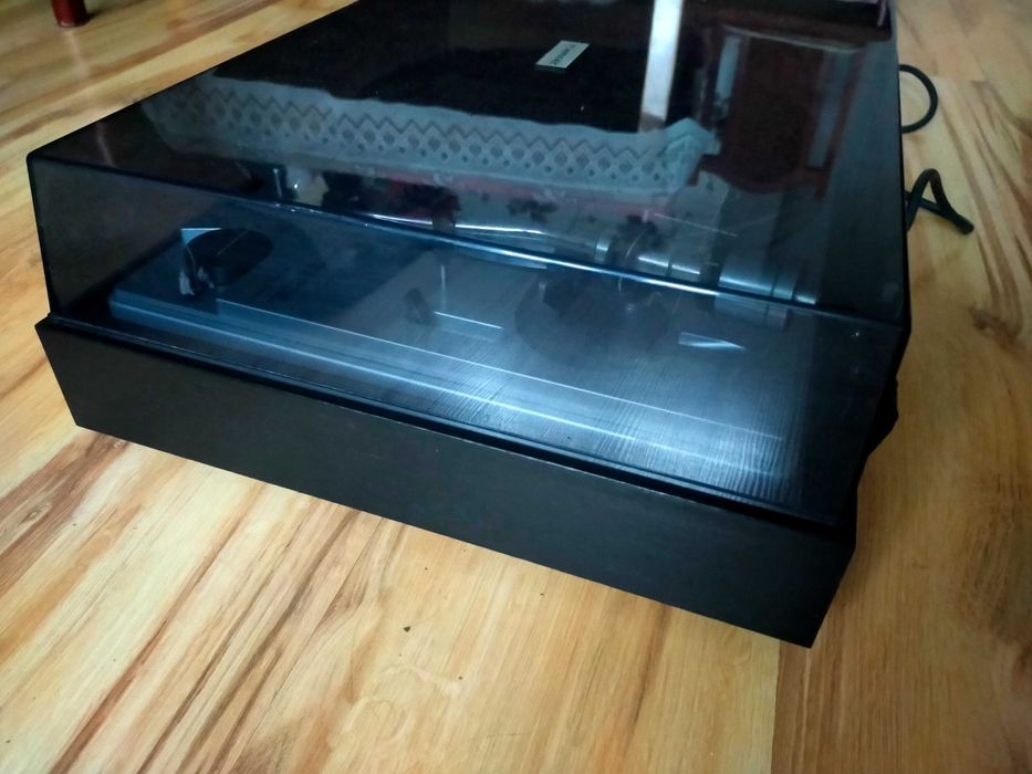 WINTEC T 800 A Gramofon Belt Drive. Półautomat. Vintage.