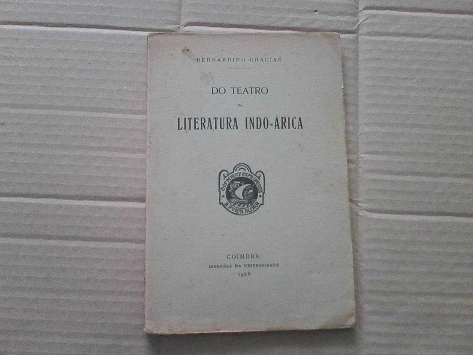 Do teatro na literatura indo-árica