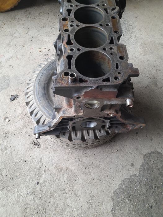 Блок циліндра Mitsubishi Lancer 9 1.6