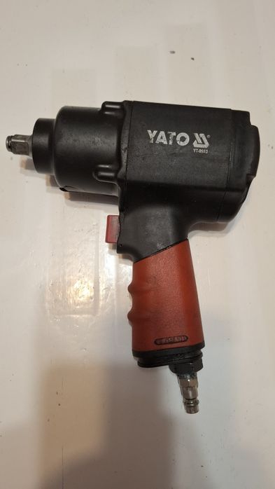 Yato klucz udarowy YT-0953