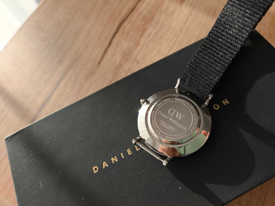 Zegarek damski DW Daniel Wellington Classic Petite Cornwall 32mm