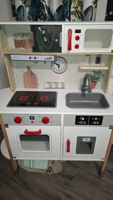 Kuchnia zabawkowa dla dziecka